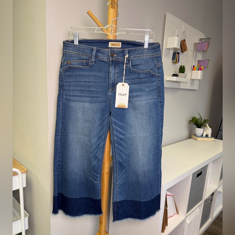 NWT Hart Denim cropped wide leg jean with dark wash raw hem Sz 29